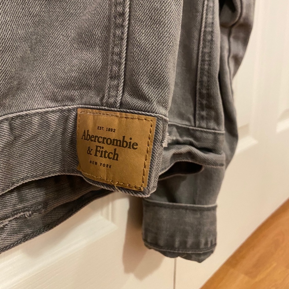ABERCROMBIE & FITCH | Grey Jean Jacket - Picture 3 of 6